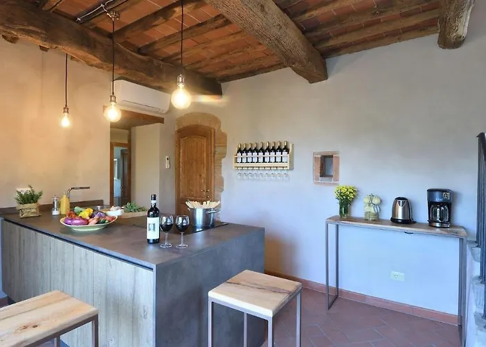 Poggio A Mandria Villa *